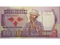 Банкнота Мадагаскар 1000 (одна тысяча) франков 1983-87 год. Pick 68b. UNC